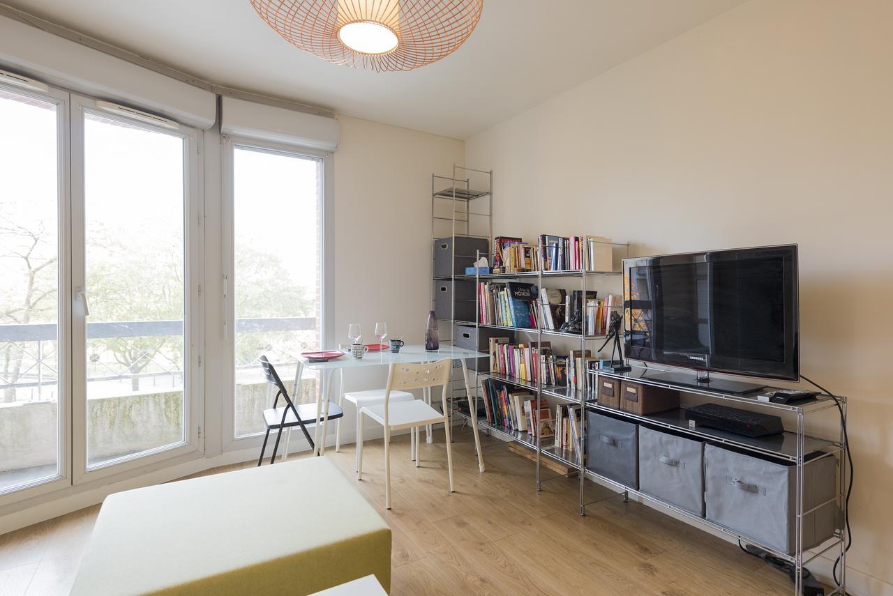 Le Patte D'oie Apartment *